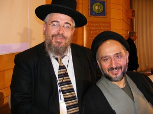 تصویری از ابطحی و یک خاخام یهودی