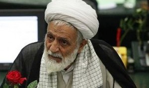 Mohammad Taqi, el líder antes de ser un pedazo de, es el Imam del Viernes de Isfahán y el representante del Líder Supremo..
