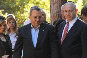 ایهود باراک و بنیامین نتانیاهو، وزیر دفاع و نخست وزیر اسرائیل